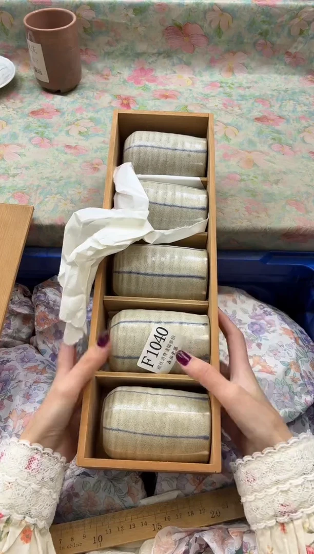 瓷片莫****5      F1040*