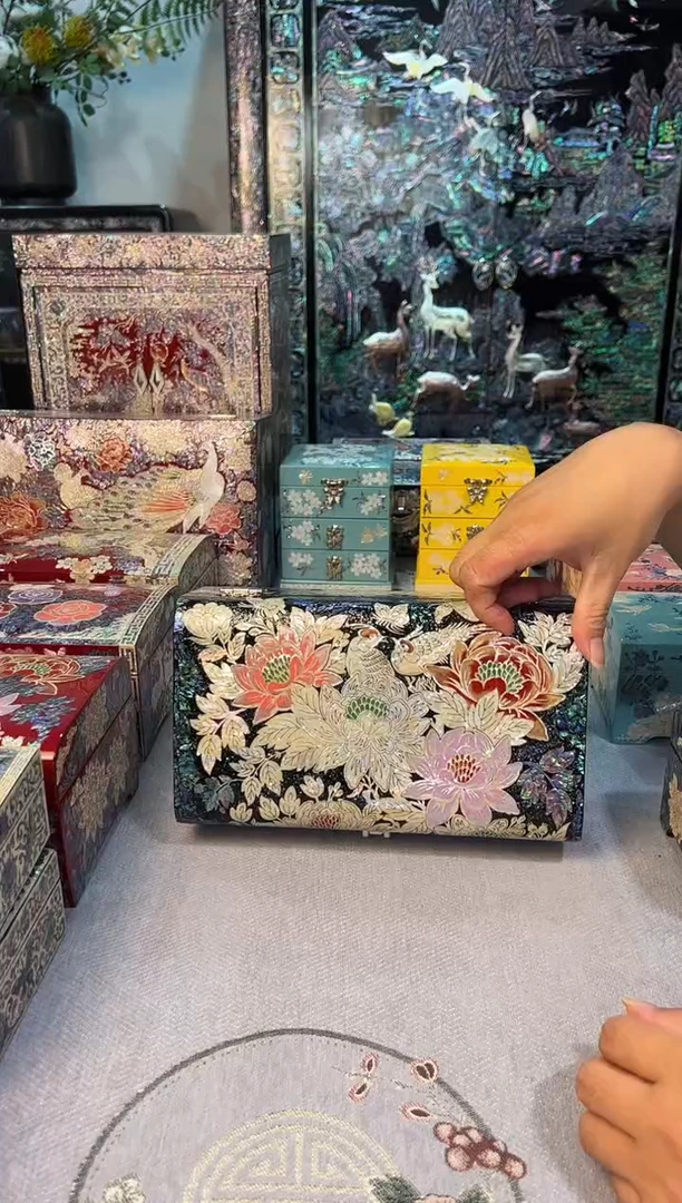 黑金鲍全满螺·弘贝雅螺钿漆器文化馆