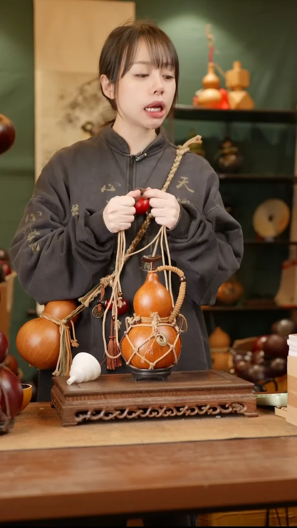 106号精品天然大漆酒葫芦一物一拍~