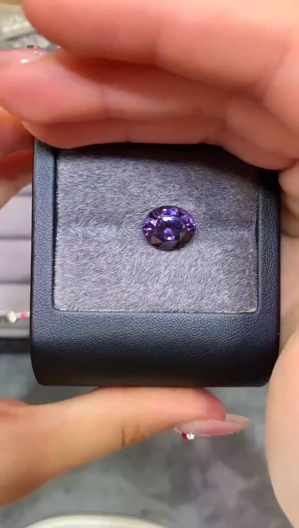 未镶嵌裸石定制尖晶石椭圆 紫色调 6.37ct