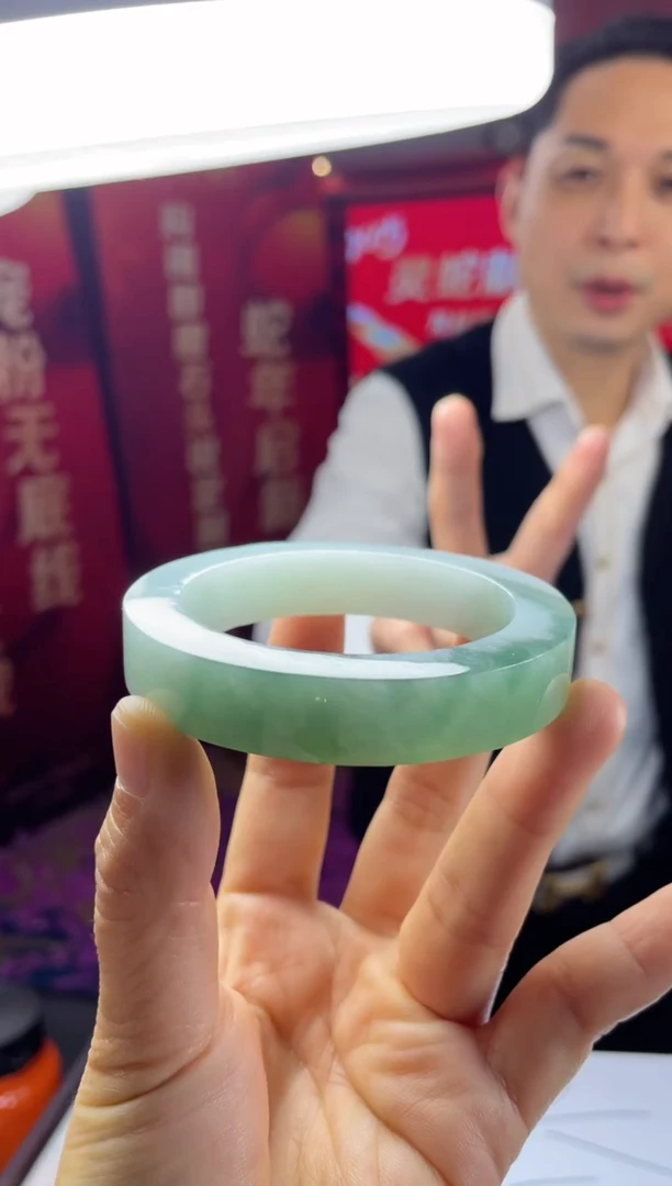 【闪购商品】定制翡翠板/饼/胚未镶嵌手镯