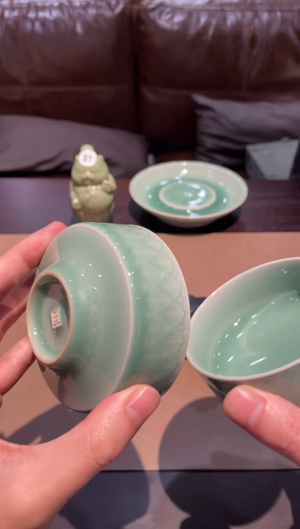 91窑承青瓷多层莲瓣普洱杯-微瑕