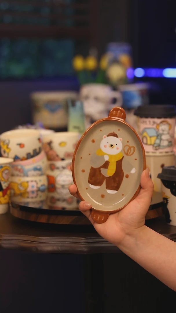 【闪购商品】摆件景德镇釉下彩绘设计师款式陶瓷