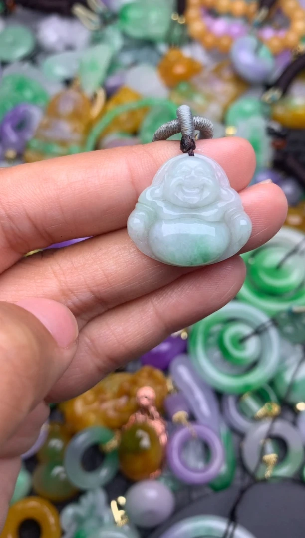 颈饰未镶嵌翡翠天然缅甸翡翠吊坠