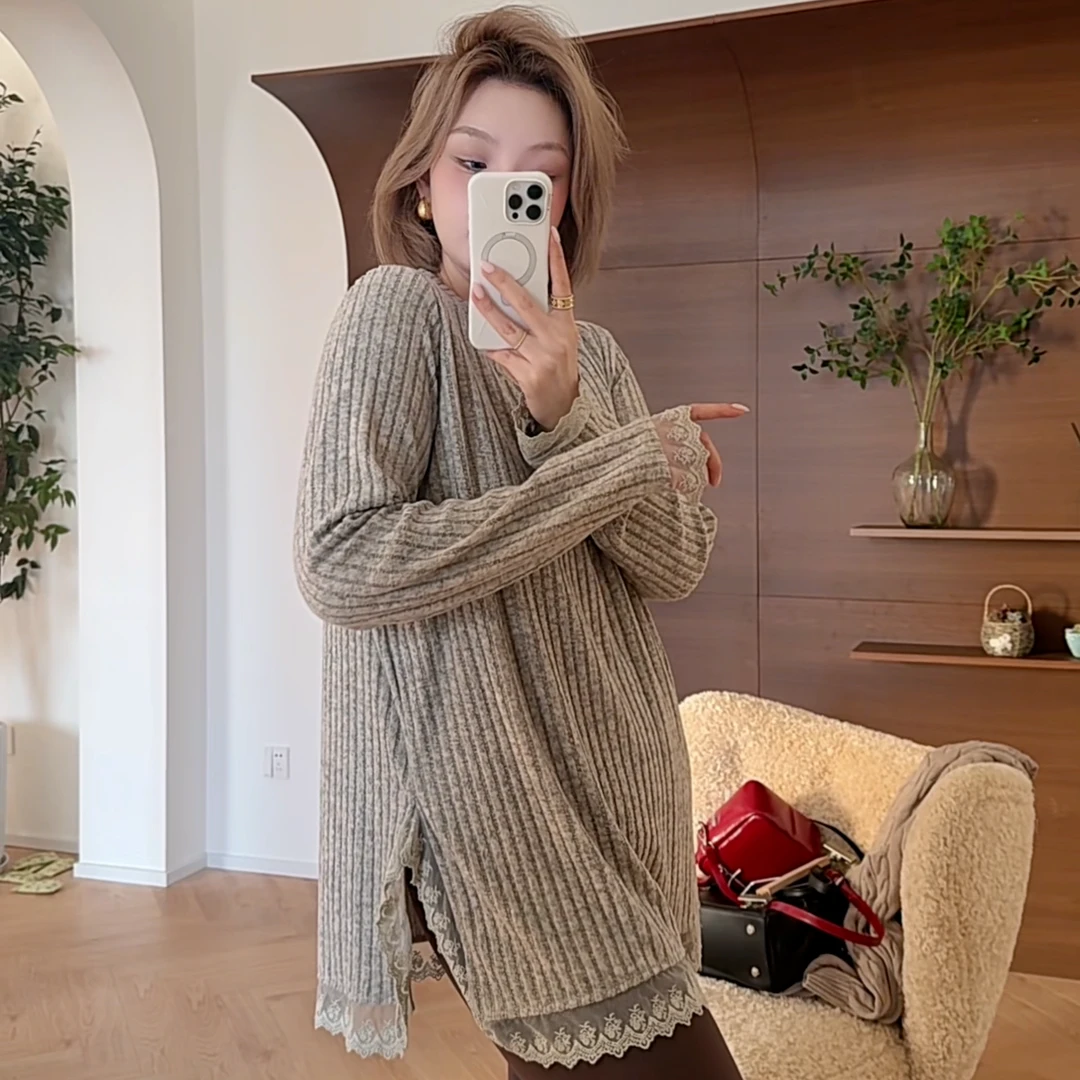 【瘦瘦】蕾丝花园-秋冬两色鸡心领百搭磨毛蕾丝边套头打底S01160