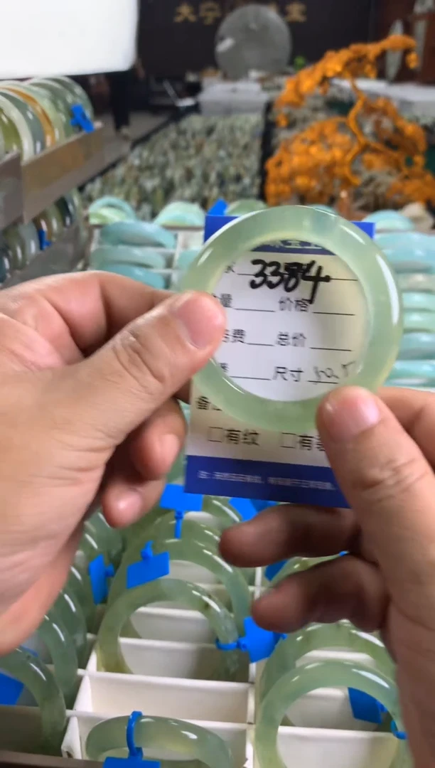 未镶嵌蛇纹石玉手镯3384