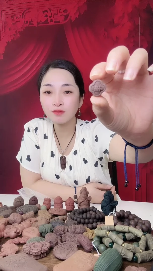 泥塑 宫廷御制龙涎香四叶福2个不带绳