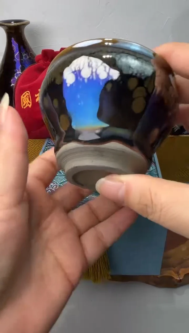 茶盏春申阁福利1只冠军