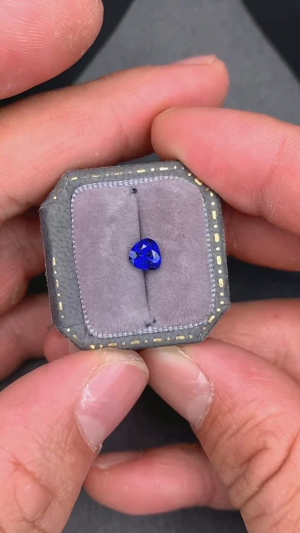 【闪购商品】蓝宝石裸石未镶嵌1.03克拉