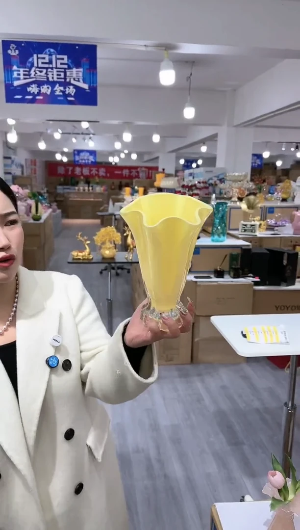 【闪购商品】琉璃简屿花器W-品21