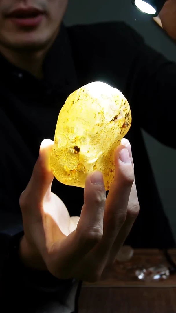 吊坠(赠链)未镶嵌水晶一****魔水晶