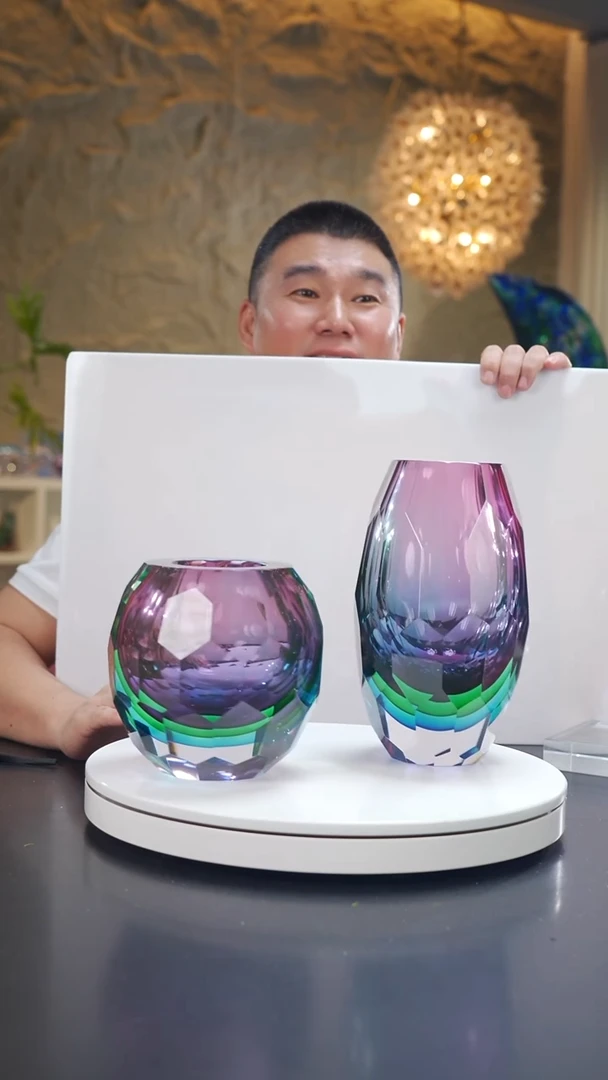 金紫蓝绿切面花器一组