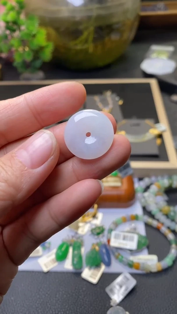 颈饰未镶嵌翡翠38141