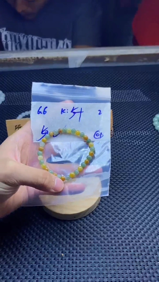 定制翡翠未镶嵌天然缅甸A货翡翠，多样性发货只发其一