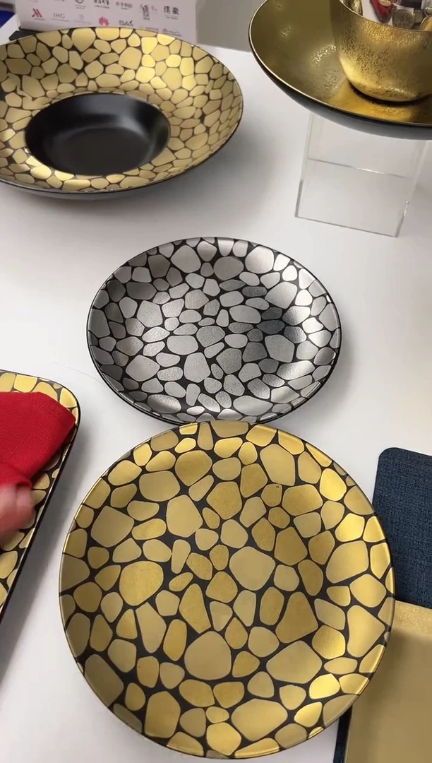 RAK 波点 金色+银色 18cm圆盘 微微瑕