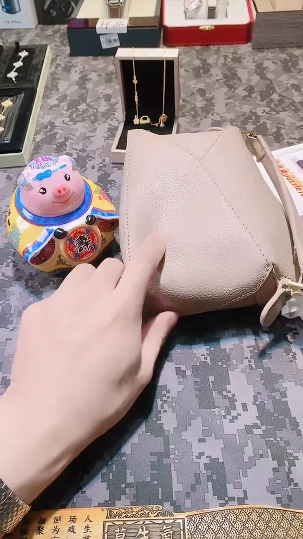 瓷片瓷器 库房到期 全部地板价@@1