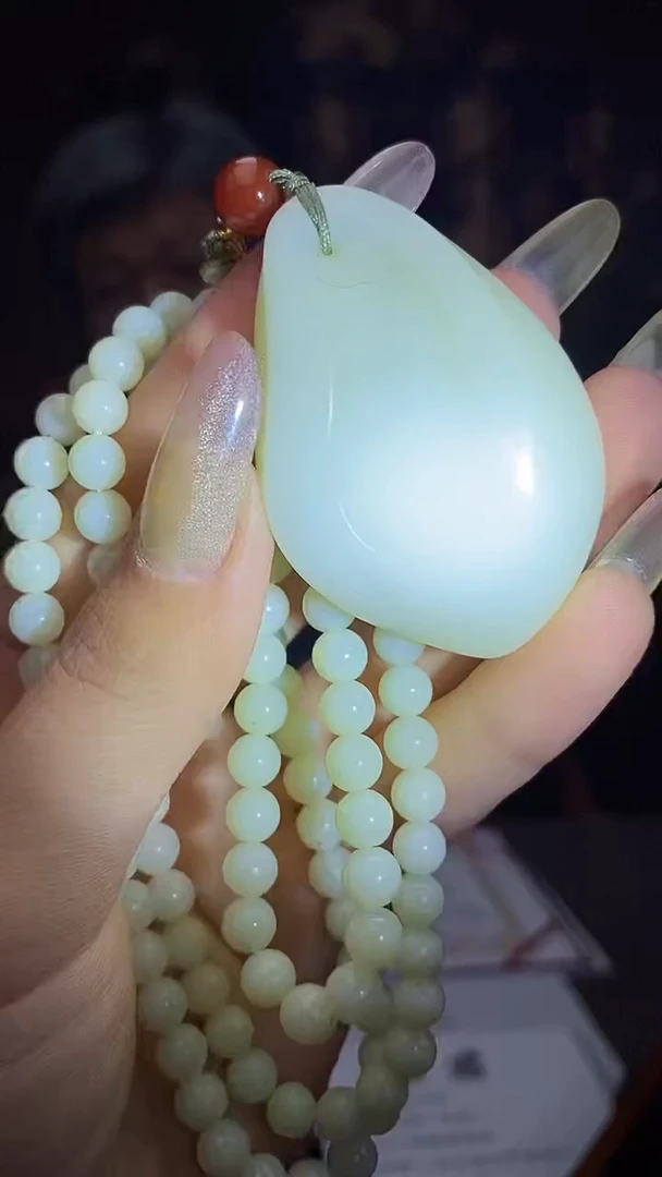 和田玉未镶嵌颈饰C909