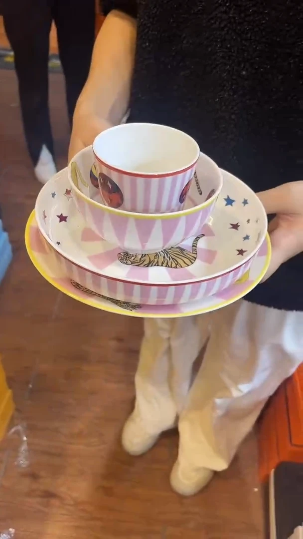 杯鸿辉家品牌瓷器，京东包邮！