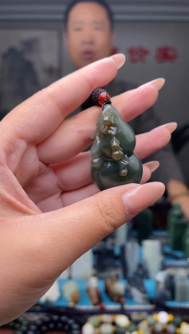 未镶嵌和田玉挂件1