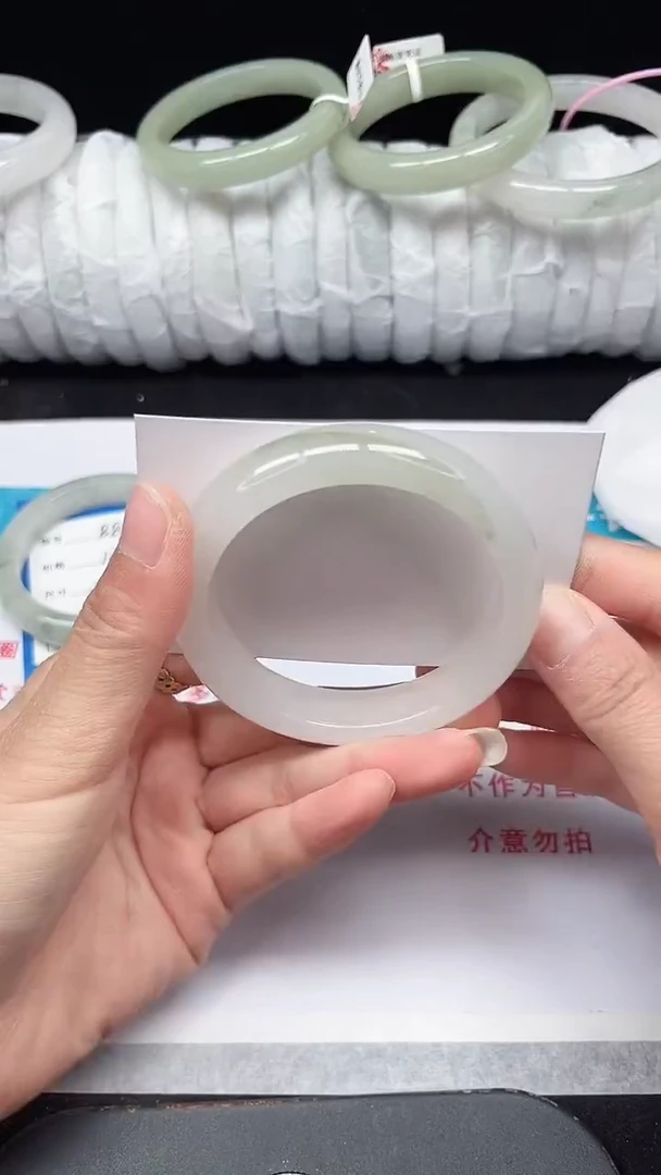 未镶嵌手镯石英质玉89-56/57