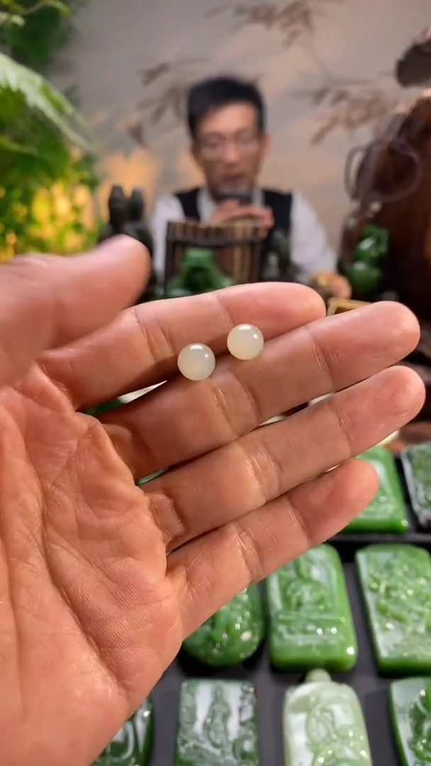 银S925镶嵌和田玉耳钉和田玉晴水耳钉