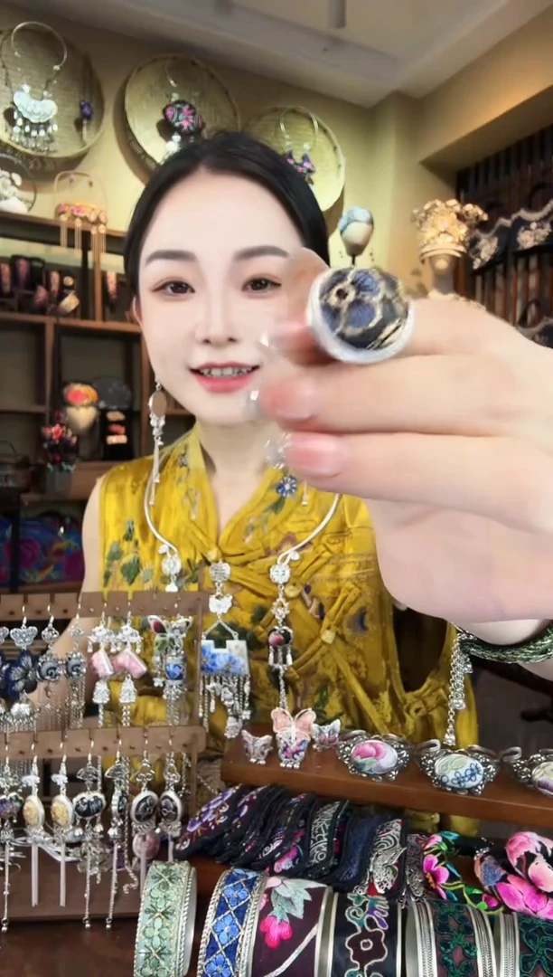 刺绣非遗刺绣民族风饰品