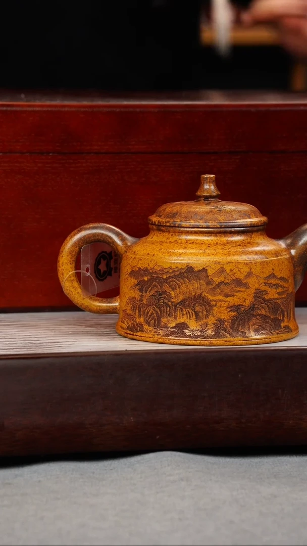 【闪购商品】紫砂茶壶龙骨金砂 宝鼎 山房