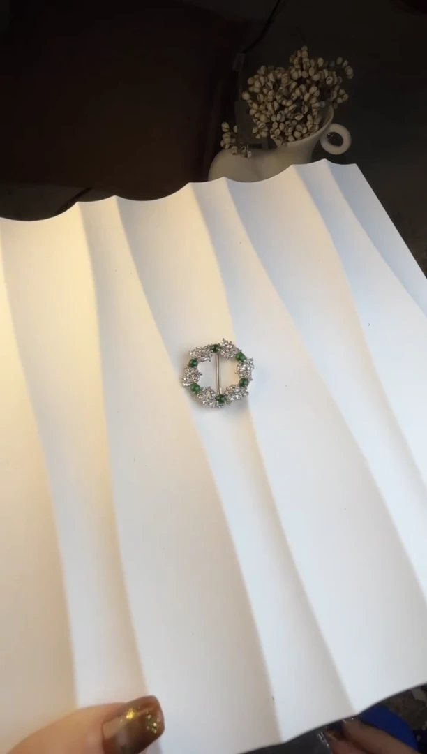 颈饰银S925镶嵌翡翠胸针