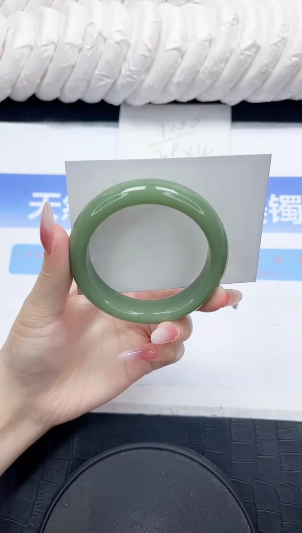 未镶嵌手镯石英质玉40-56