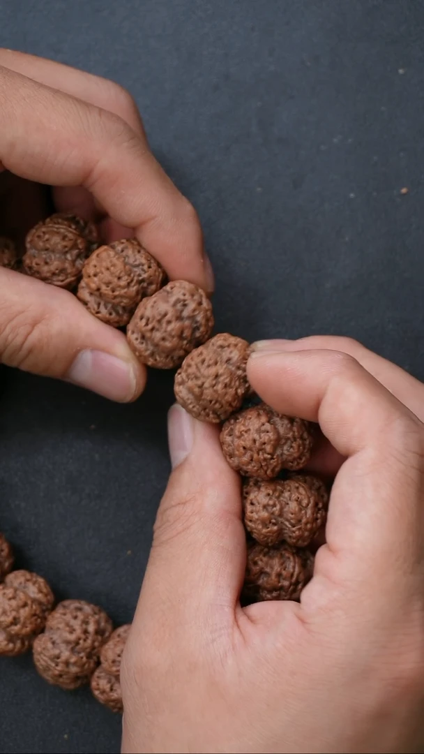 金刚菩提手串梁梅花手持24