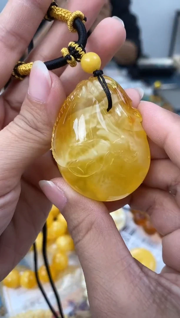 【闪购商品】琥珀裸石未镶嵌天然琥珀蜜蜡钱袋