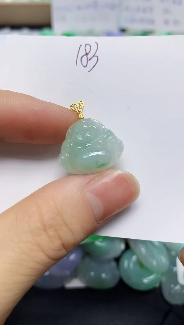 翡翠未镶嵌颈饰天然缅甸翡翠A货