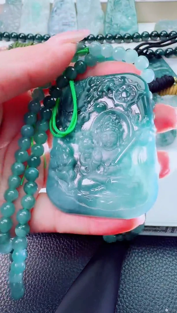 翡翠未镶嵌颈饰11111111111