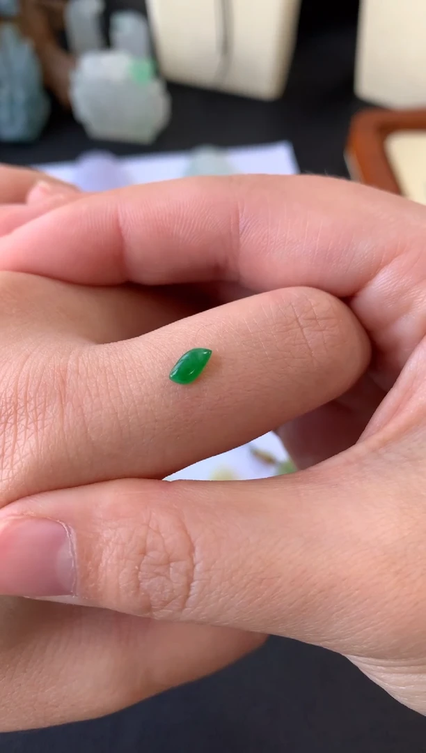 【闪购商品】定制翡翠未镶嵌翡翠