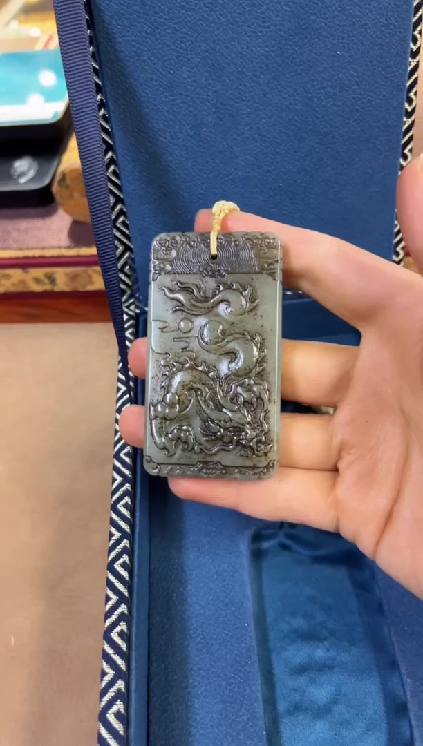 颈饰未镶嵌和田玉和田玉挂件子冈牌L554