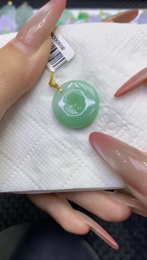 颈饰未镶嵌翡翠天然缅甸A货翡翠1