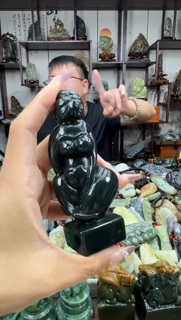 未镶嵌和田玉把件190