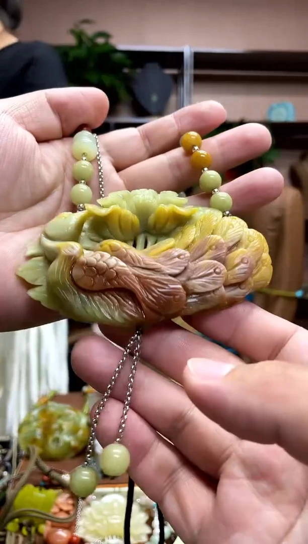 未镶嵌岫玉吊坠·