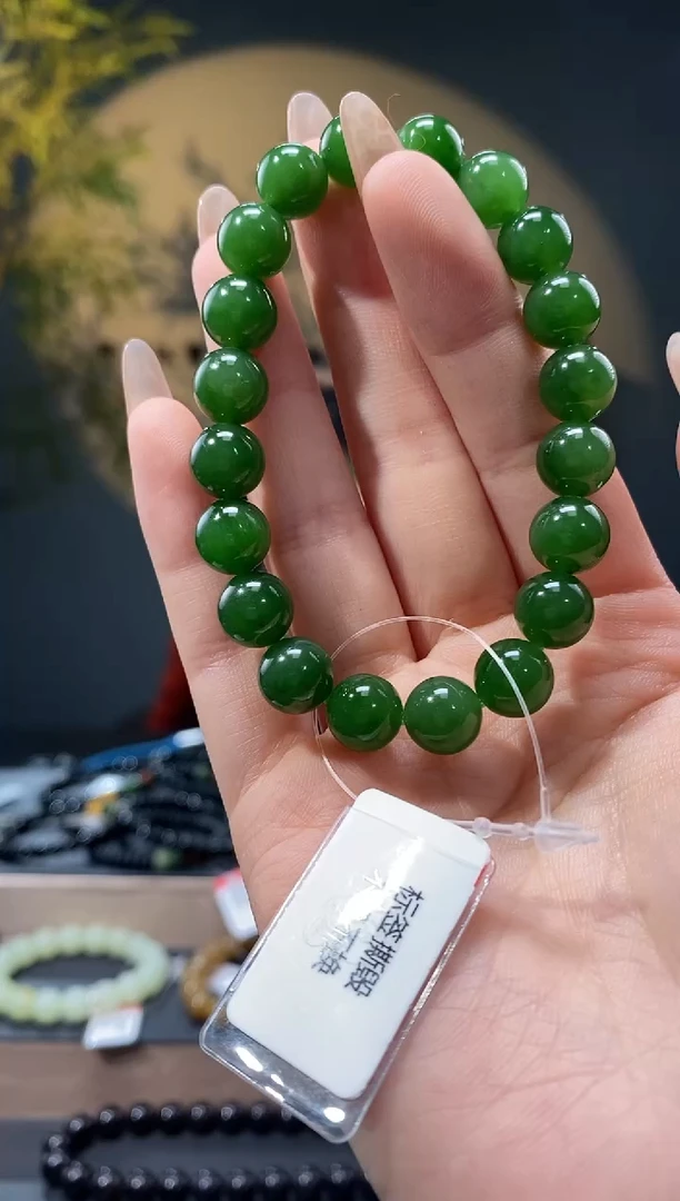 【闪购商品】和田玉-未镶嵌10mm碧玉圆珠手串