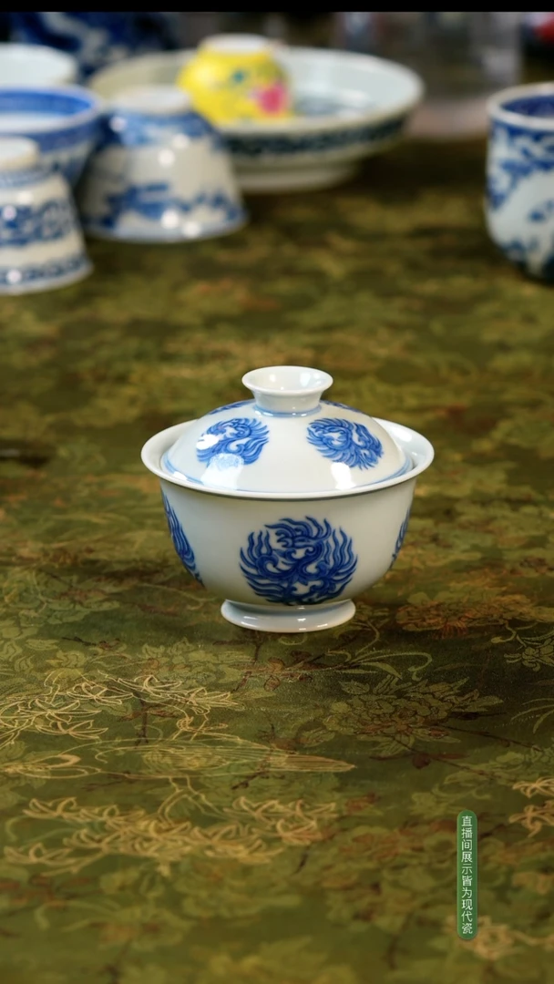 君成瓷雅团凤盖碗100ml