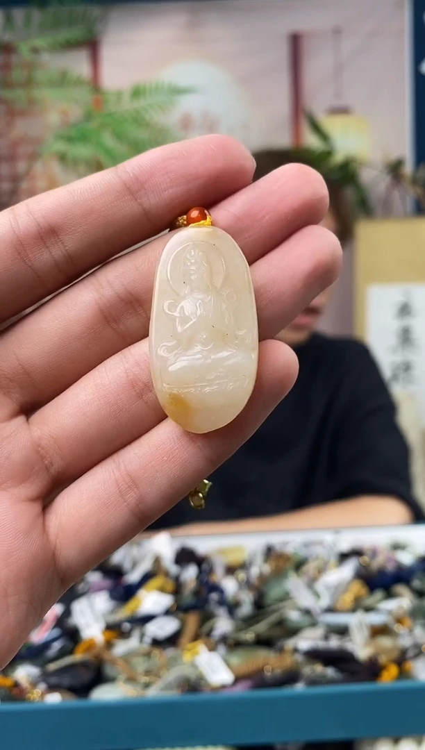 和田玉未镶嵌颈饰拍一发一