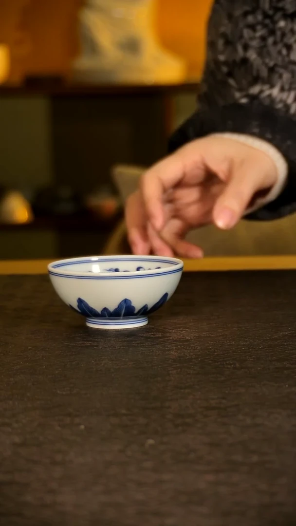 青花蕉叶纹小普洱杯尙镇