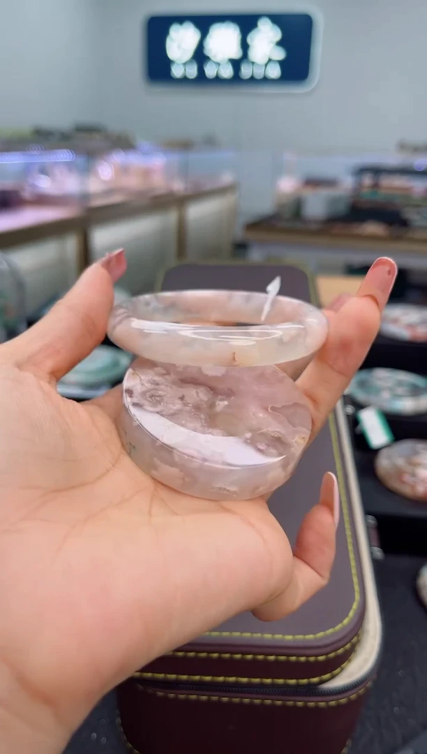 石英质玉手镯未镶嵌54圈口（赠品镯心）6886586