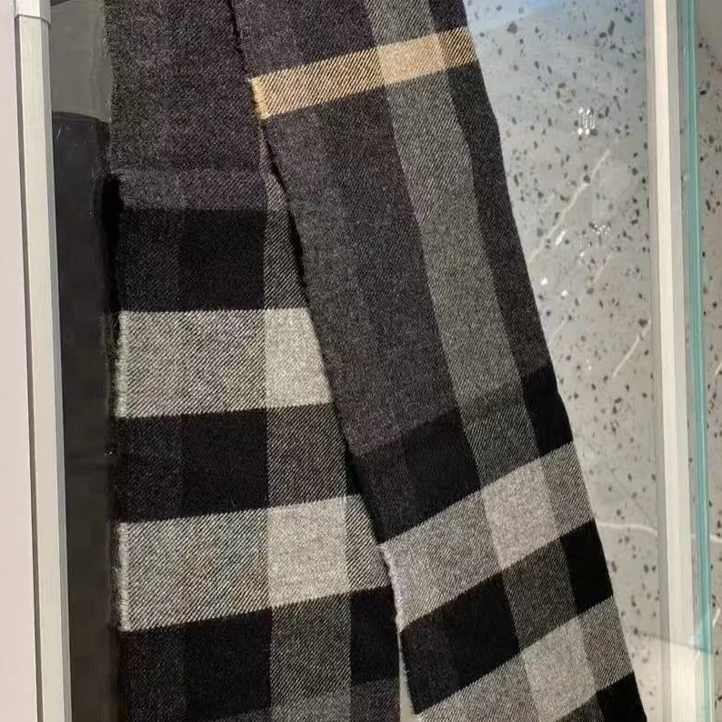 95新 BURBERRY/博柏利 95新 博柏利 安洁利严选AN0304081 围巾