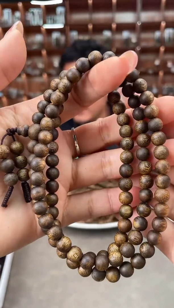 【闪购商品】沉香手串13号老料国香绿奇楠多样性发一条