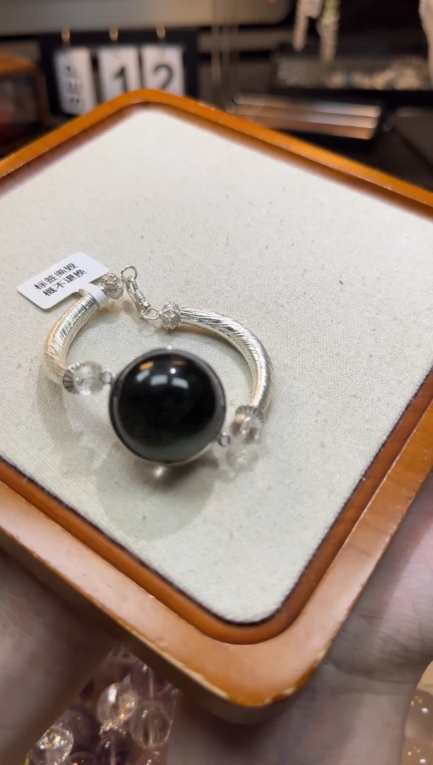 未镶嵌手链水晶?**?天然水晶 多样性发货其一