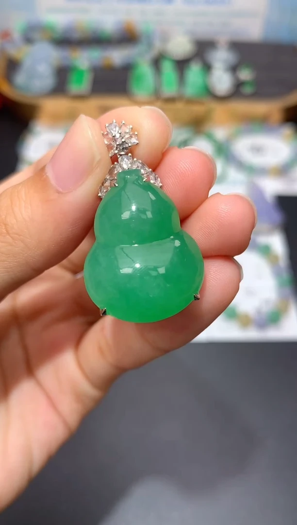 翡翠18K金镶嵌颈饰模式推广期48小时鉴赏期