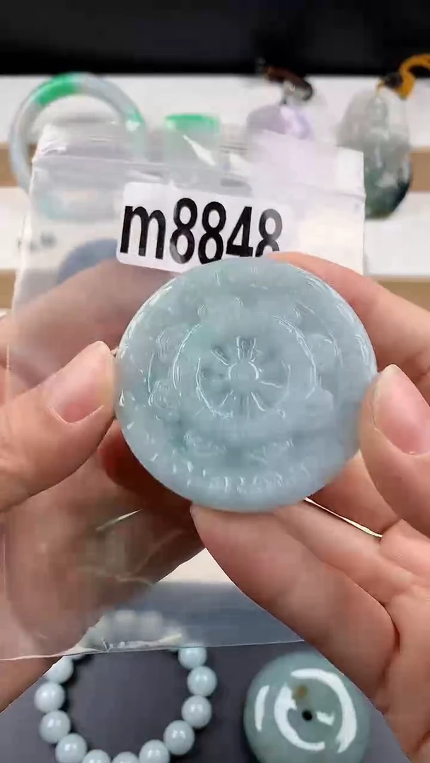 颈饰未镶嵌翡翠天然翡翠吊坠挂件