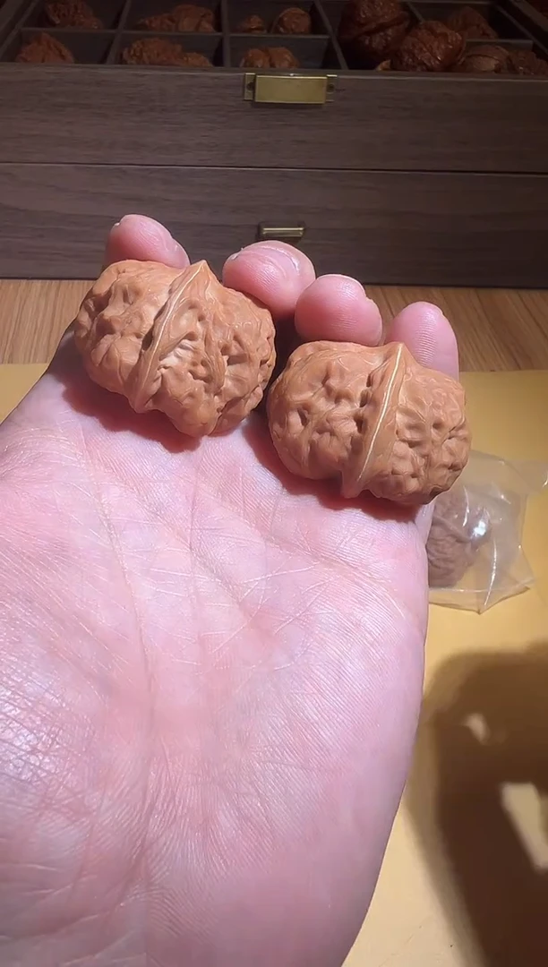 【闪购商品】文玩核桃把件门头沟元宝37.38尺寸