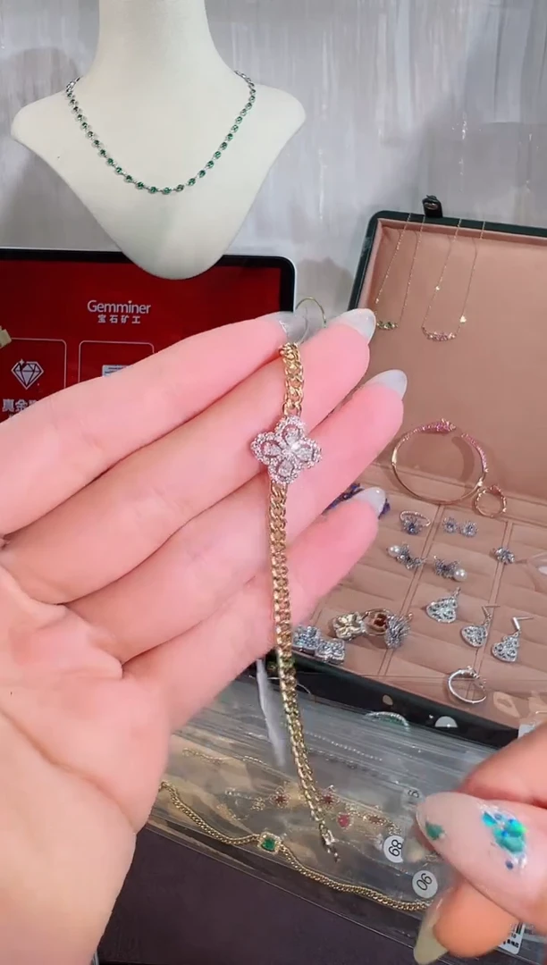 手链18K金镶嵌钻石BB4434-A#-W+Y#88